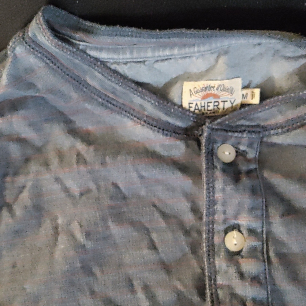 NWOT M Faherty LS Henley